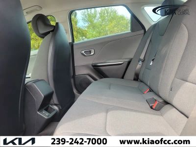 2025 Kia K4 — photo 13 view