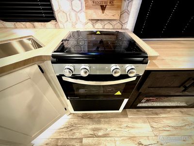 2026 Venture RV Sienna - Photo 13