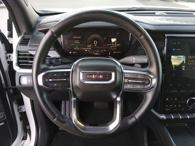 2024 GMC Acadia - Photo 12