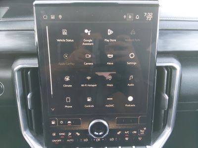 2024 GMC Acadia - Photo 18