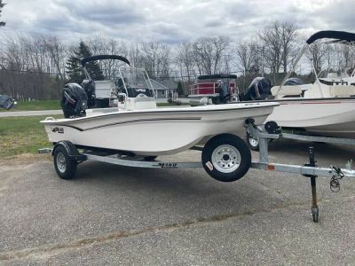 2026 Mako Pro Skiff 15 CC — front three-quarter view