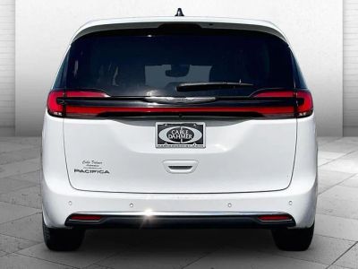 2024 Chrysler Pacifica — rear three-quarter view