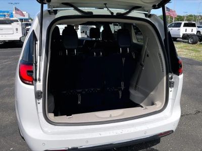 2024 Chrysler Pacifica — interior view