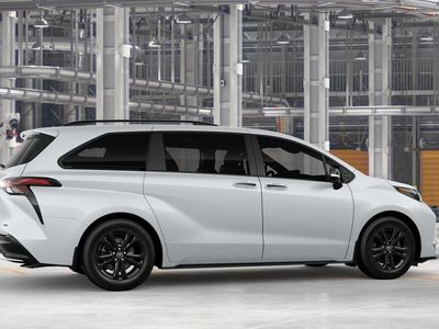 2026 Toyota Sienna — photo 11 view