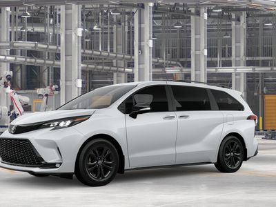 2026 Toyota Sienna — side profile view