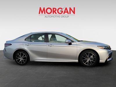 2024 Toyota Camry - Photo 3
