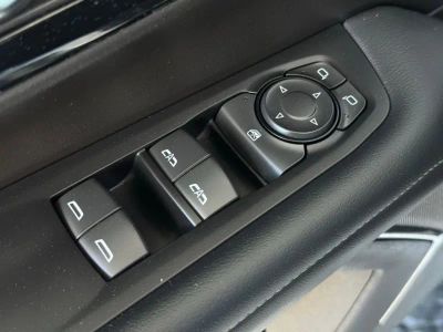 2025 Chevrolet Tahoe - Photo 29