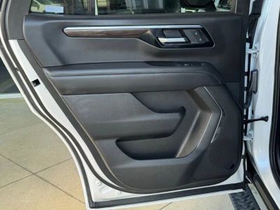 2025 Chevrolet Tahoe - Photo 20