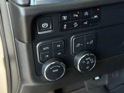 2025 Chevrolet Tahoe - Photo 32