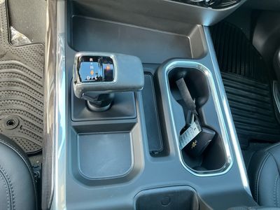 2026 Chevrolet Silverado 1500 — photo 13 view
