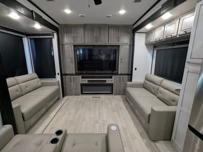 2023 KZ RV Durango Gold - Photo 16