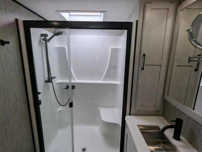 2023 KZ RV Durango Gold - Photo 6