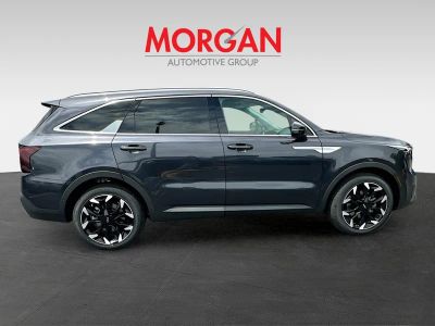 2026 Kia Sorento — photo 8 view