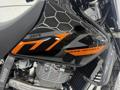 2026 Suzuki DR650S - Photo 10