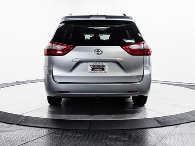 2019 Toyota Sienna - Photo 10