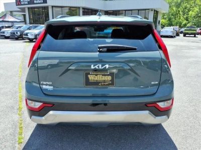 2025 Kia Niro — interior view
