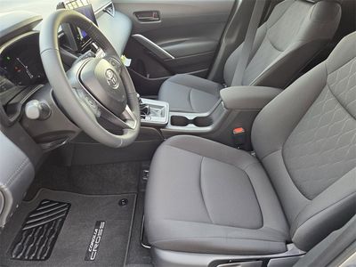 2026 Toyota Corolla Cross - Photo 8
