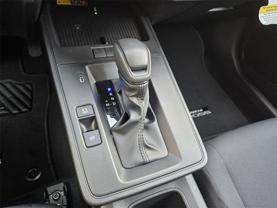 2026 Toyota Corolla Cross - Photo 14