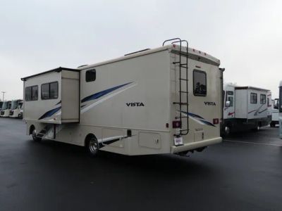 2022 Winnebago Vista - Photo 3