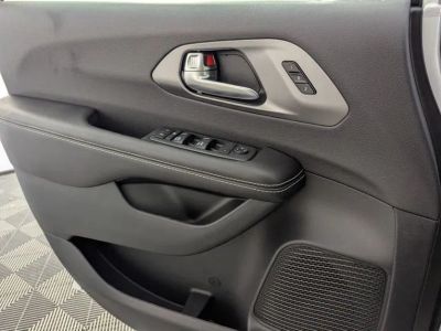 2026 Chrysler Pacifica — photo 27 view