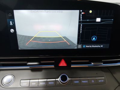 2024 Hyundai Elantra — photo 16 view