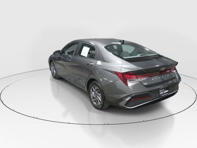 2024 Hyundai Elantra — detail view
