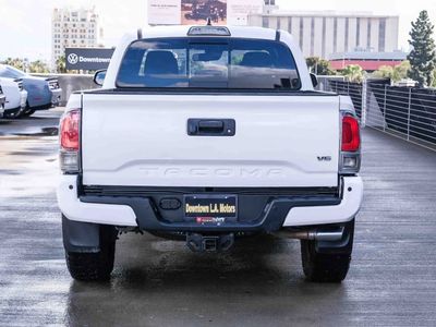 2018 Toyota Tacoma - Photo 4