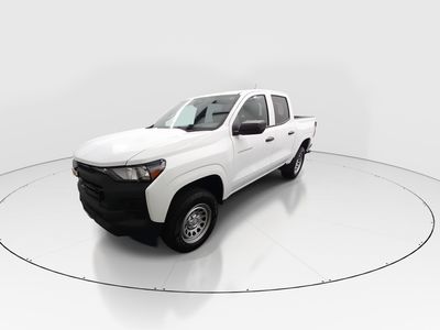 2024 Chevrolet Colorado - Photo 3
