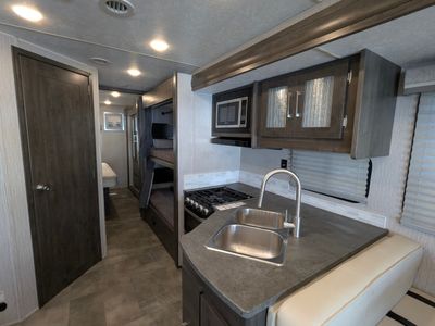 2023 Coachmen Pursuit - Photo 10