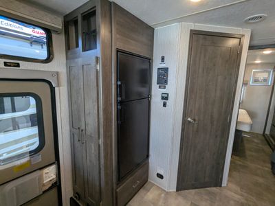 2023 Coachmen Pursuit - Photo 6