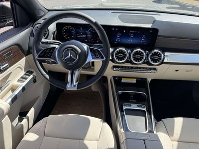 2026 Mercedes-Benz GLB — detail view