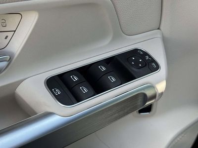2026 Mercedes-Benz GLB — photo 18 view