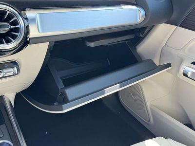 2026 Mercedes-Benz GLB — photo 29 view