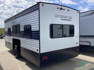 2026 Forest River RV Cherokee Grey Wolf - Photo 8