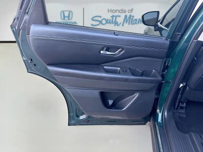2024 Nissan Pathfinder — photo 26 view