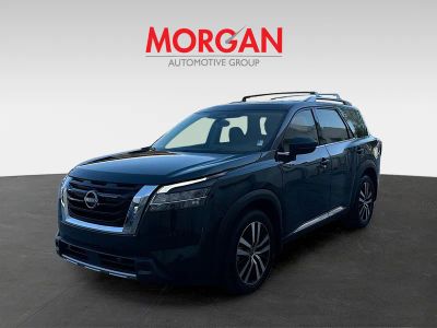 2024 Nissan Pathfinder — rear three-quarter view
