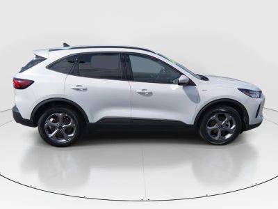 2025 Ford Escape — photo 8 view