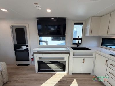 2026 Brinkley Model I - Photo 6