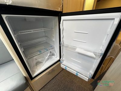 2026 Airstream Flying Cloud - Photo 28