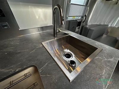 2026 Airstream Flying Cloud - Photo 19