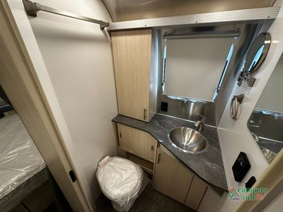 2026 Airstream Flying Cloud - Photo 43