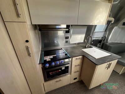 2026 Airstream Flying Cloud - Photo 17