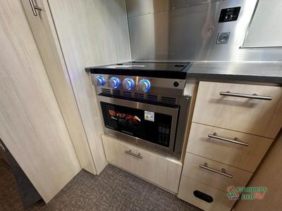 2026 Airstream Flying Cloud - Photo 20