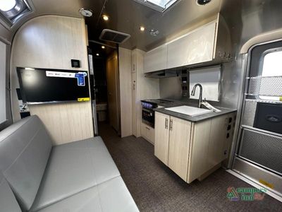 2026 Airstream Flying Cloud - Photo 14