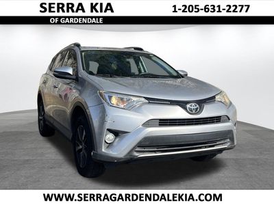 2017 Toyota RAV4 - Photo 1