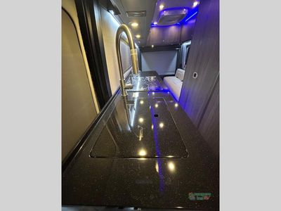 2025 Grech RV Terreno-ion AWD - Photo 20