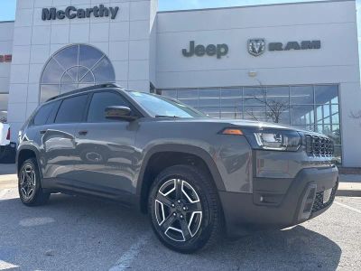 2026 Jeep Cherokee KMJM74 — front three-quarter view