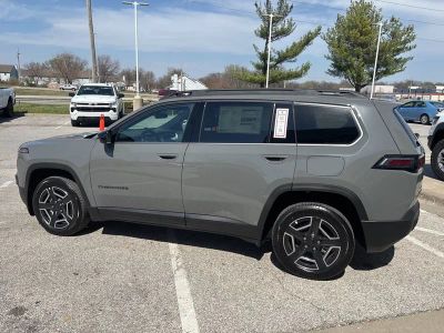 2026 Jeep Cherokee — photo 17 view