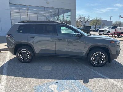 2026 Jeep Cherokee — photo 32 view