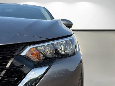 2025 Nissan Sentra — photo 9 view